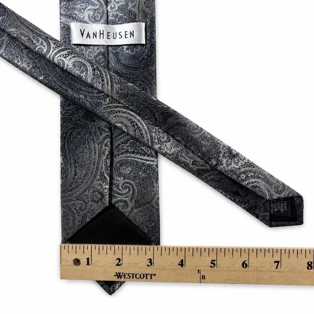 Van Heusen Mens Tie Black Charcoal Gray Jacquard Paisley Polyester Necktie
